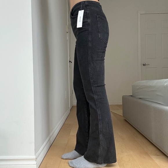 FLARED GREY JEANS WITH ZIPPER DETAIL - Picture 2 of 6